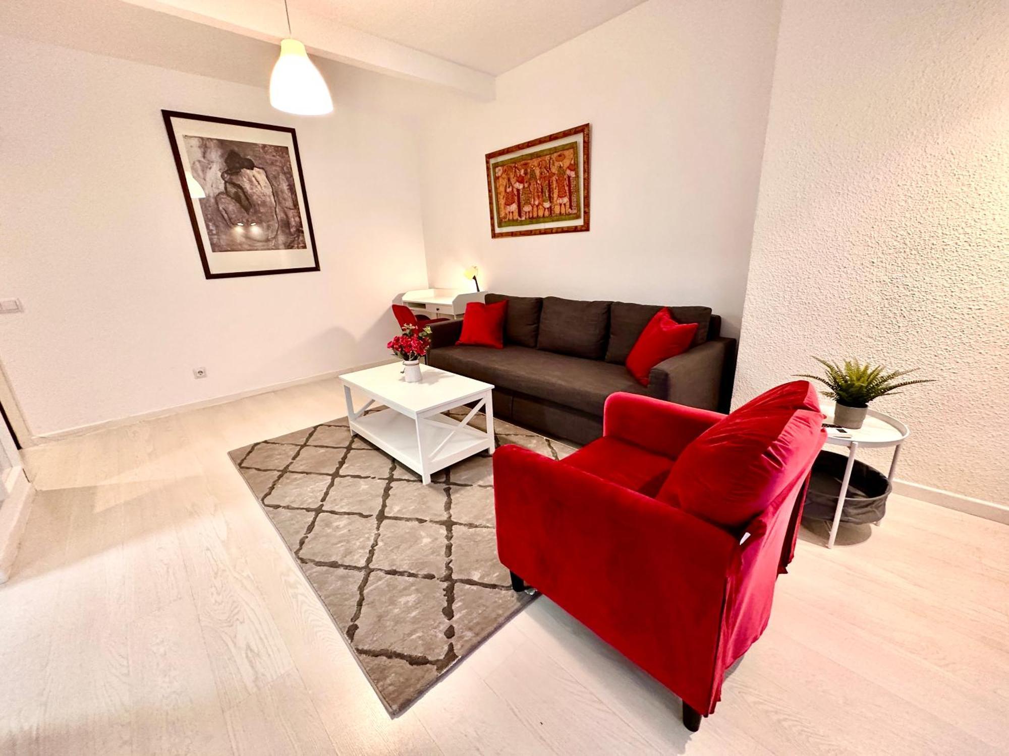 Far Home Gran Via Madrid Ngoại thất bức ảnh